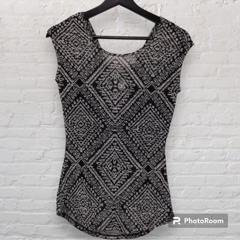 Cache Vintage Black/Grey Printed Top